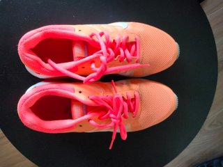 Zapatillas Nike Naranja y Rosa