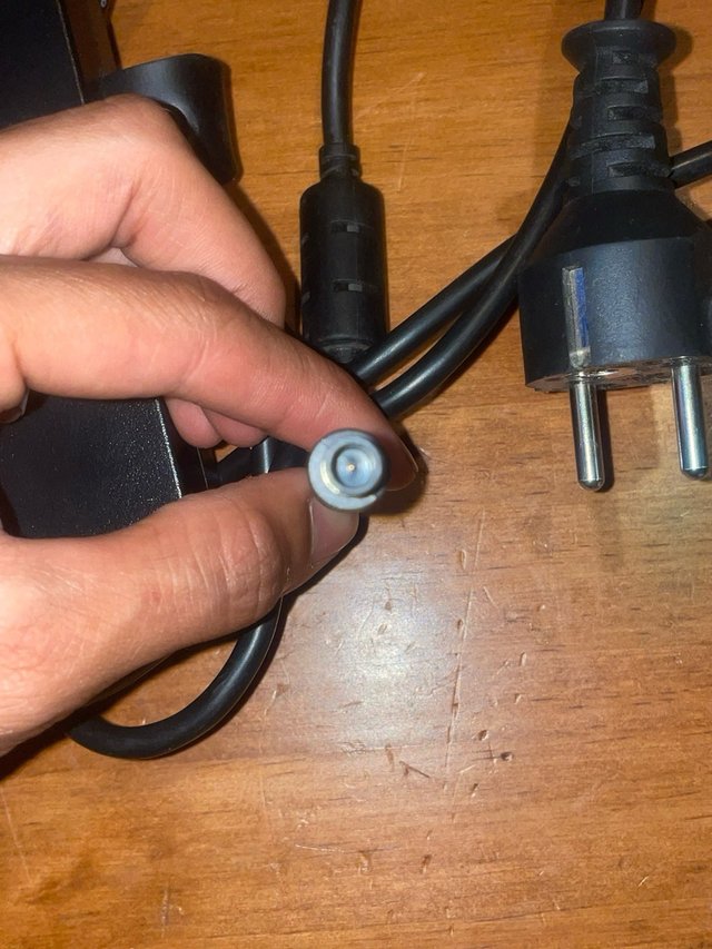 Cargador Dell Negro