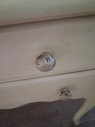 Consola de madera con cajones
