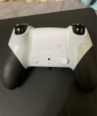 PS4 (PlayStation 4) Nera