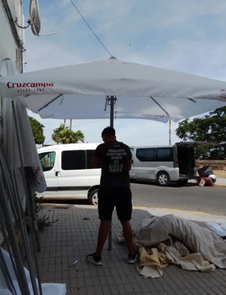 Sombrilla grande Cruzcampo