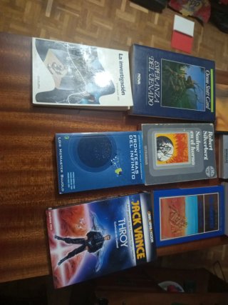 LIBROS DE CIENCIA FICCIÓN A 5 EUROS CADA UNO /6