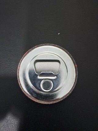 Abridor de botellines con imán