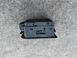 Botón Freno de Mano tiguan 2009