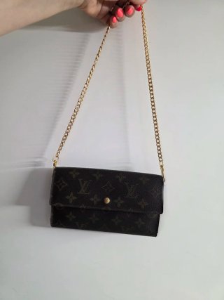 Cartera Louis Vuitton Marrón y Dorada