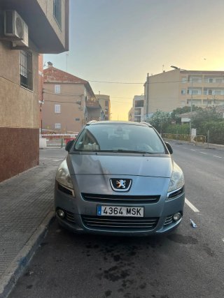 Peugeot 5008 2010