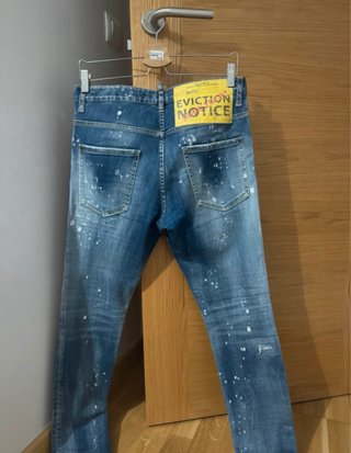 Pantalón vaquero DSquared2 desgastado