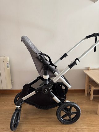 Carricoche Bugaboo Fox Gris. Silla y capazo.