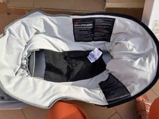 Carricoche Bugaboo Fox Gris. Silla y capazo.