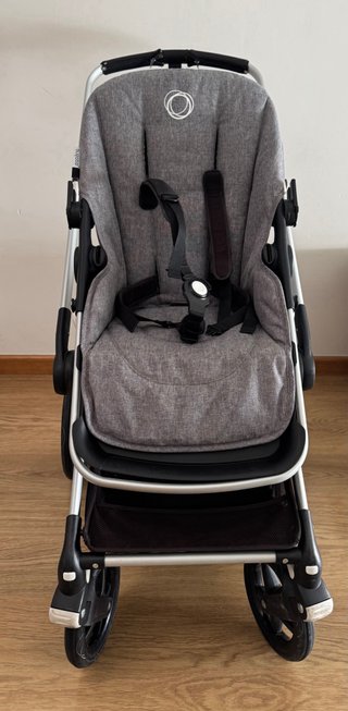 Carricoche Bugaboo Fox Gris. Silla y capazo.