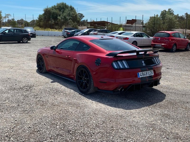 Ford Mustang 2016 - foto 1