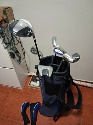 Borsa da golf con mazze incluse