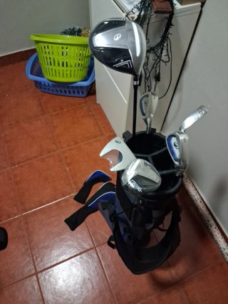 Borsa da golf con mazze incluse