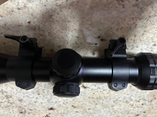 Visor BSA 1.5-6x42 con monturas
