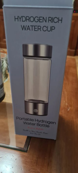 Vaso de Agua Rica en Hidrógeno Portátil