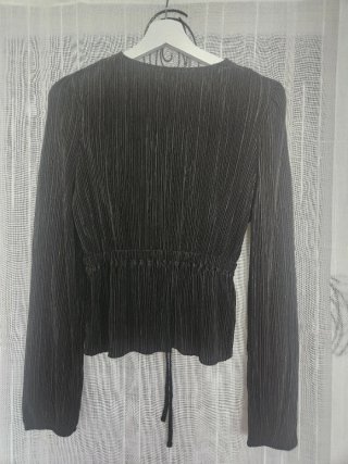 Camiseta/Blusa plisada Inside negra