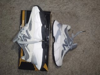 New Balance 9060 Mujer Gris/Blanco