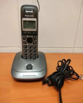 Teléfono Inalámbrico Panasonic + Base y Cargador