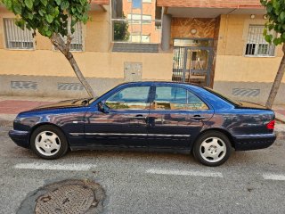 Mercedes-Benz W 210. E 300 de 1999