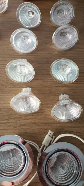 Lámparas Dicroicas y Bombillas Halógenas