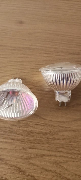 Lámparas Dicroicas y Bombillas Halógenas