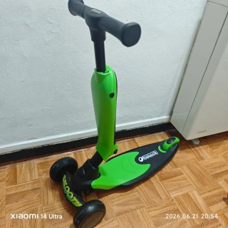 Bici de aprendizaje verde mas patinete
