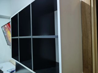 Estantería modular blanca y negra