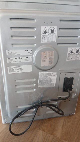 Vitrocerámica Beko con horno