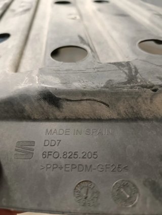 Moldura trasera Seat Arona 2023