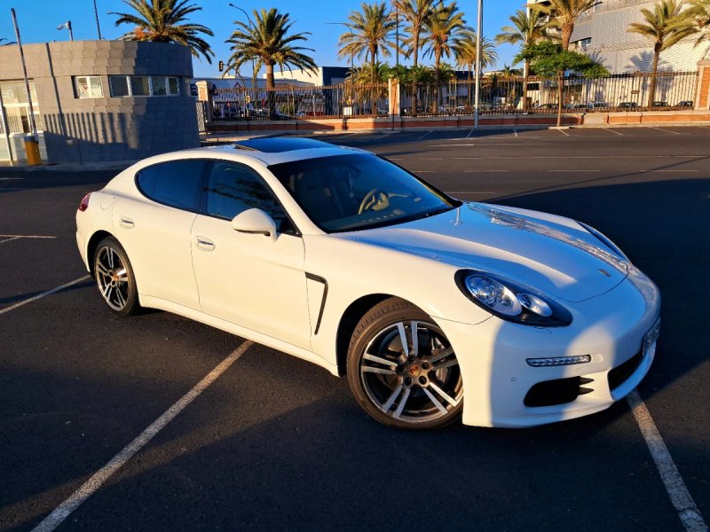 Porsche Panamera 2014 - foto 1