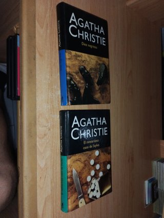 Lote 2 libros Agatha Christie