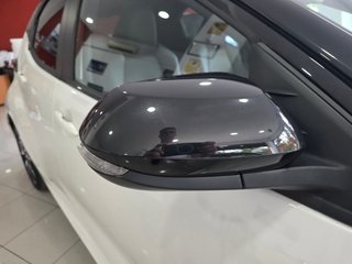 Toyota Yaris 1.5 120H Style Plus
