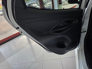 Toyota Yaris 1.5 120H Style Plus