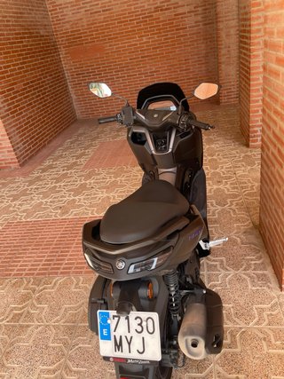 Yamaha NMAX 125 2025
