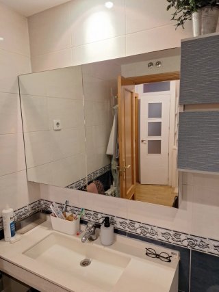 Conjunto baño: mueble espejo estantería