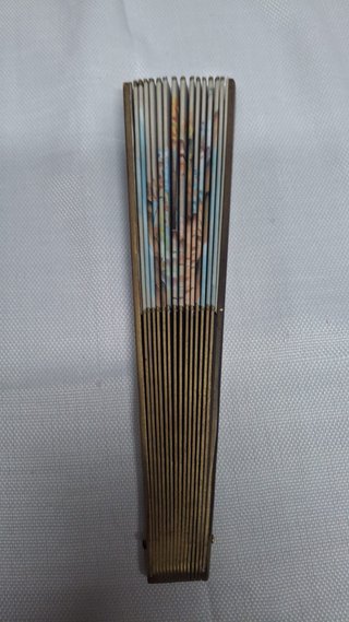 Abanico antiguo madera pintado a mano