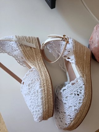 Zapatos blancos de verano sin estrenar
