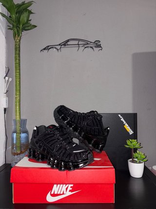 Nike Air Max Shox Negro
