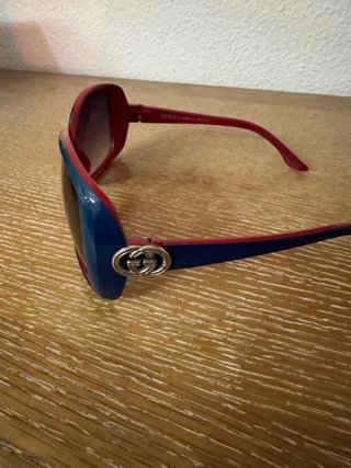 Gafas de Sol Gucci Retro Azules y Rojas