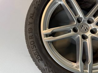Llantas Porsche Macan 19” Originales + Continental