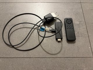 Amazon Fire TV Stick HD con mando