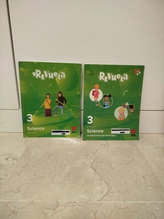 Revuela libro Science 3°Primary