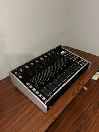 Isla Instruments S2400
