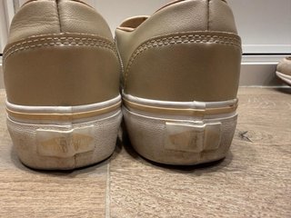 Zapatillas Vans doradas talla 39