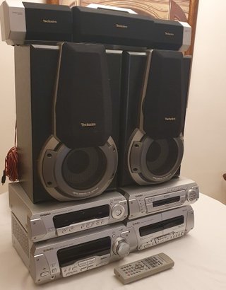 Equipo Technics RS-EH760 con 5 altavoces
