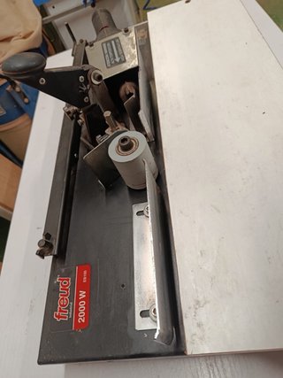 Encoladora de cantos Freud 2000W