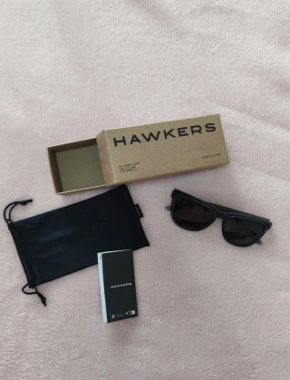Gafas de sol Hawkers negras y grises
