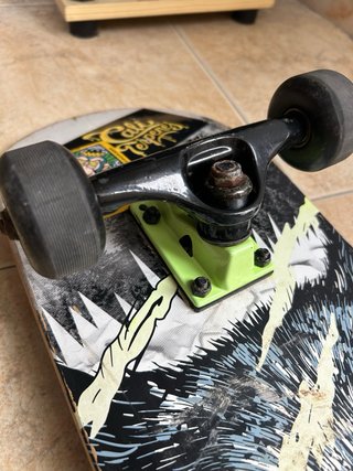 Skate completo con diseño de lobo