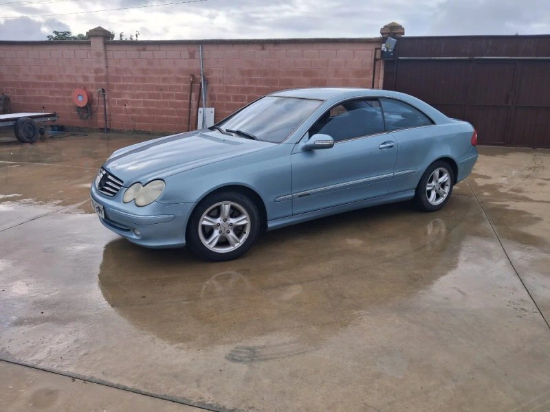 Mercedes-Benz  CLK 2002 - foto 1
