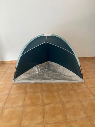 Sombrilla Iglú Decathlon playa